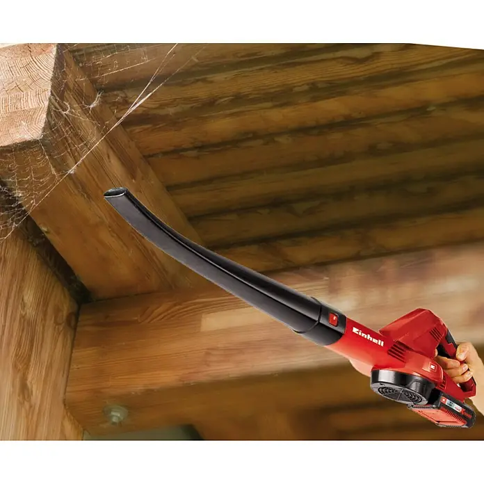 Einhell Power X-Change Akku-Laubbläser GE-CL 18 Li E-Solo - 18 V, Ohne Akku, Blasgeschwindigkeit: 210 km/h - Anwendungsbeispiel