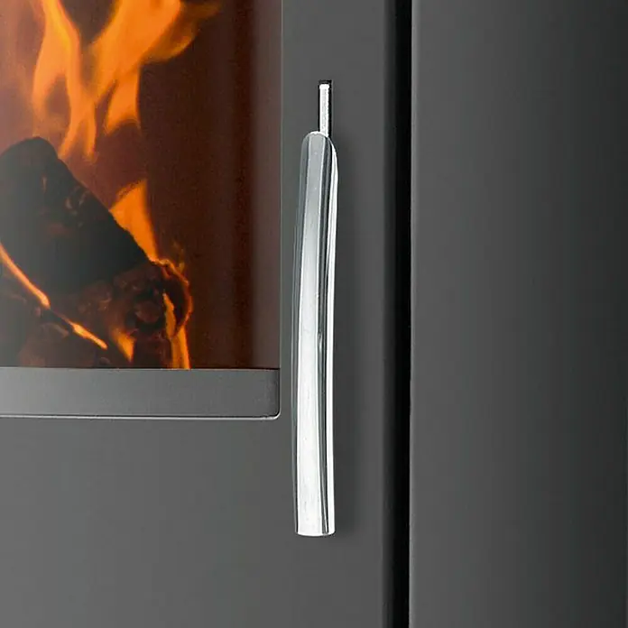 Justus Kaminofen Agero W+ - 7 kW, Raumheizvermögen: 144 m³, Verkleidung: Stahl, Schwarz - Detailaufnahme