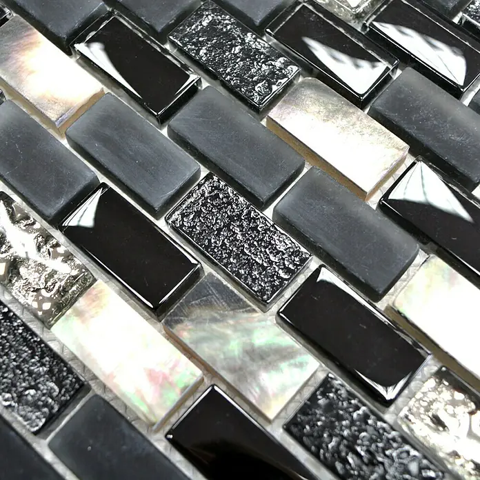 Mosaikfliese Brick Crystal Mix XCM B03S - 30 x 28,5 cm, Schwarz/Beige, Glänzend - Detailaufnahme