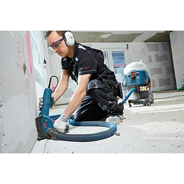 Bosch Professional Absaugvorrichtung GDE 125 EA-T - Passend für: Bosch Winkelschleifer GWS-Serie mit Ø 125 mm - Anwendungsbeispiel