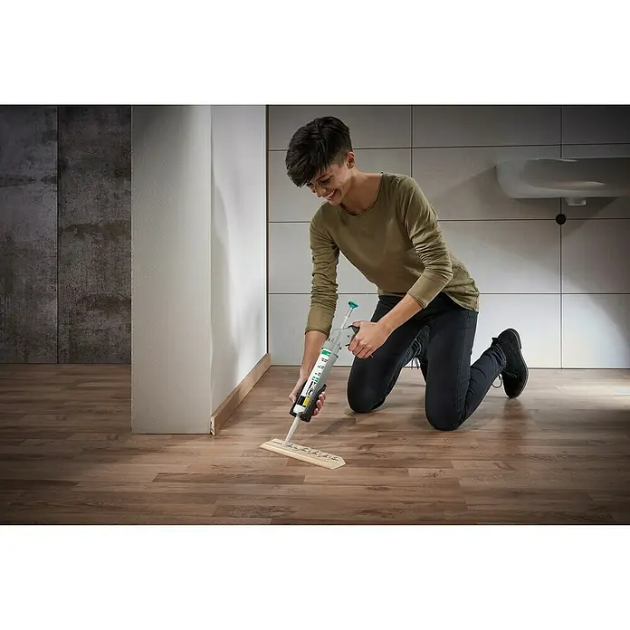Wolfcraft Pištolj za kartuše MG 211 ERGO - Namijenjeno za: Kartuše od 310 ml Ø 50 x 225 mm, Akril - Proizvod u upotrebi