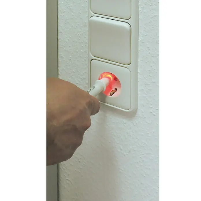 Laserliner Ispitivač napona ActivePen - Prikladno za: Raspon napona 200 – 600 V/AC - Proizvod u upotrebi