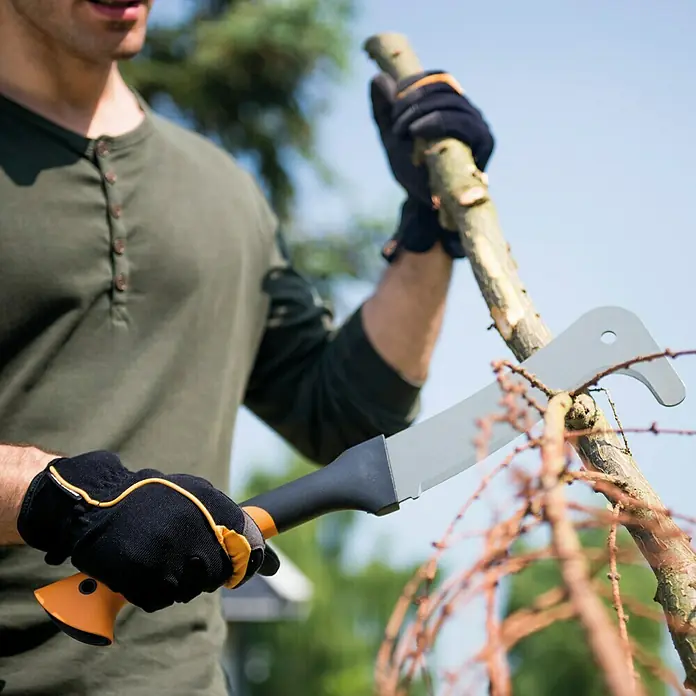 Fiskars Mačeta XA 3 - Duljina: 51 cm - Proizvod u upotrebi