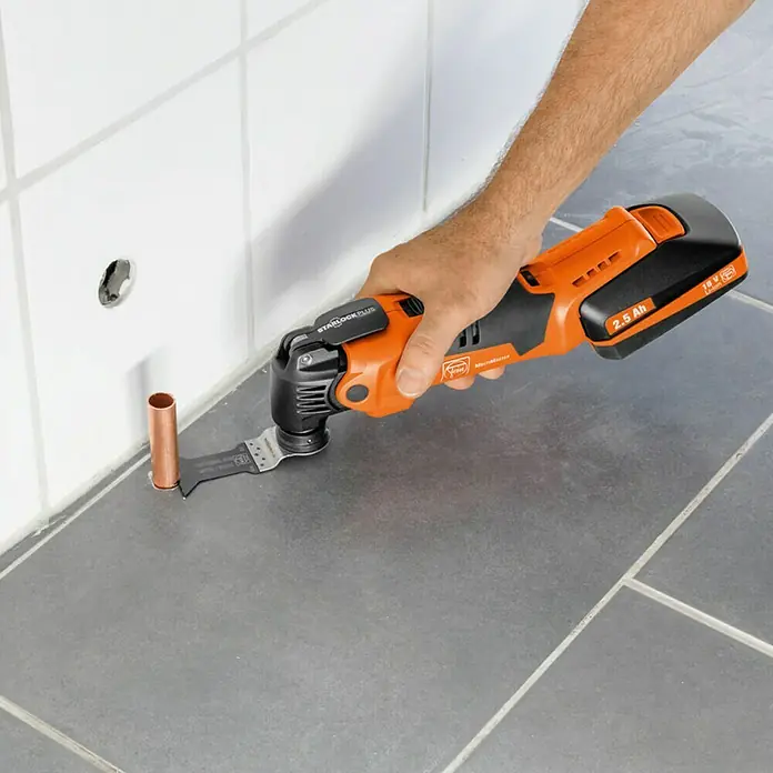 Fein MultiMaster Accu multitool - 18 V, Li-ion, 2,5 Ah, 2 accu's, Oscillatiehoek: ± 1,7°, STARLOCK-Plus-systeem - Vooraanzicht