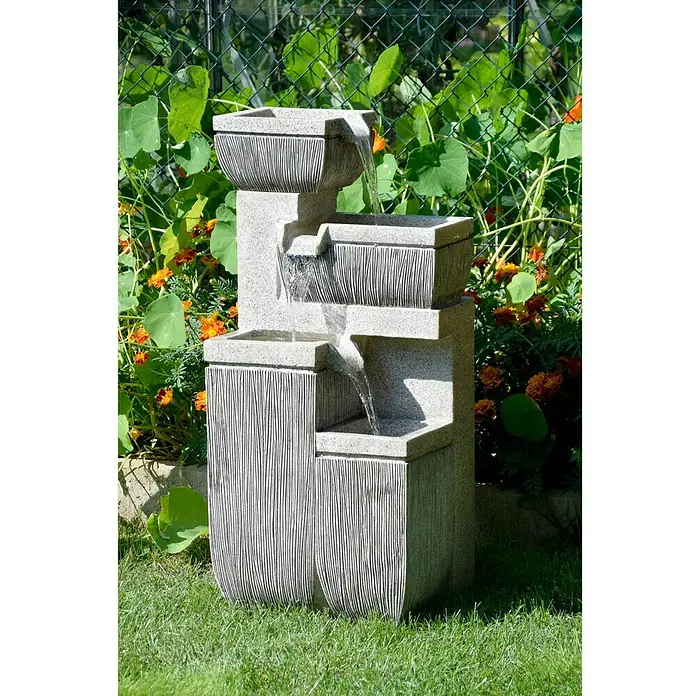 Dobar Kunststeinbrunnen - 38,7 x 32,3 x 80,3 cm - Stimmungsaufnahme