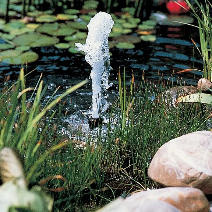 Ubbink Wasserspielpumpe Elimax 2000 - 35 W, Max. Förderhöhe: 220 cm - Stimmungsaufnahme