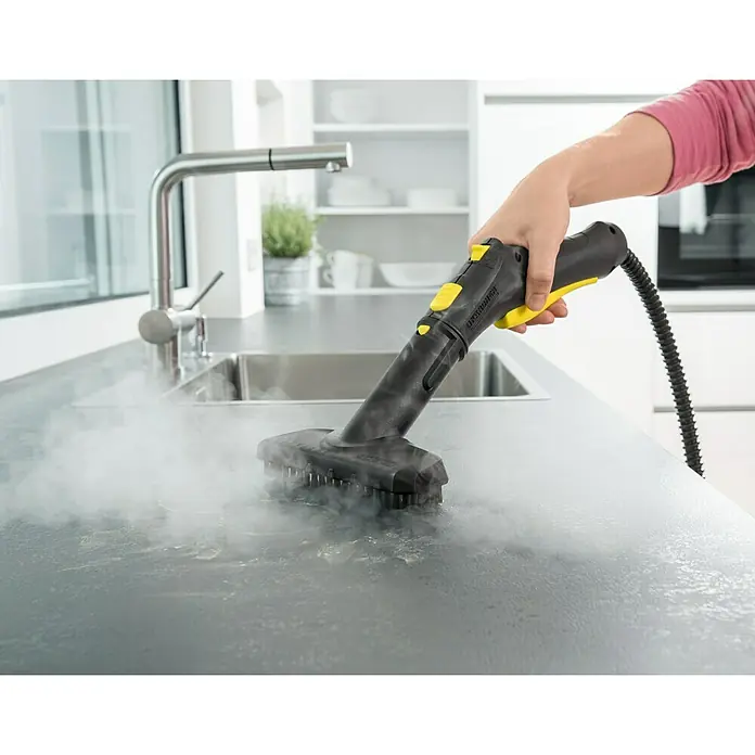 Kärcher Parni čistač SC 4 EasyFix - 2.000 W, Vrijeme zagrijavanja: 4 min - Proizvod u upotrebi