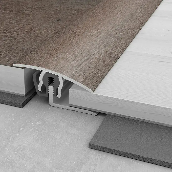 MyStyle MyArt Universalprofil 3in1 Anvil Oak - 1 m x 34 mm x 15 mm, Montageart: Stecken - Detailaufnahme