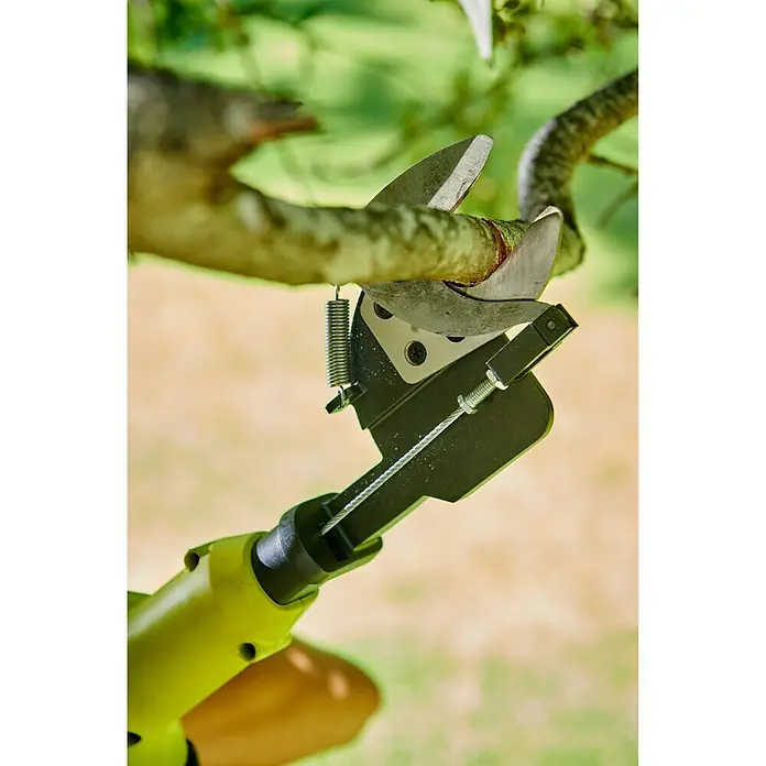 Ryobi ONE+ Akku-Astschere OLP1832BX - 18 V, Li-Ionen, Ohne Akku