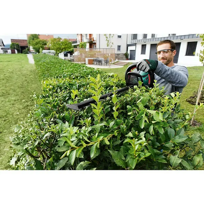 Bosch 18 V Power for All Akumulatorske škare za živicu AHS 53-20 Li - 18 V, Litij-ionska, 1 baterija, Duljina reza: 51 cm - Proizvod u upotrebi