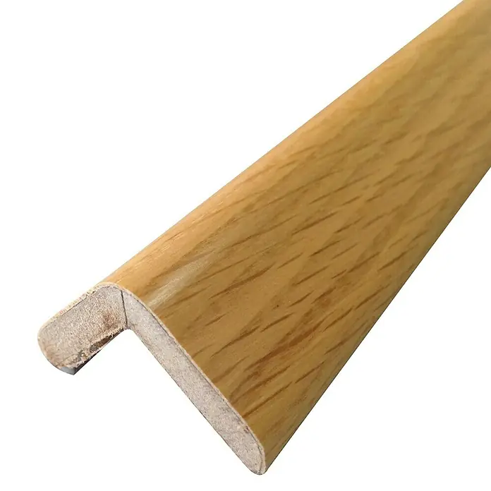 Rufete Perfil de esquina adhesivo MDF con rechapado natural de Roble - 2,6 m x 30 mm x 30 mm