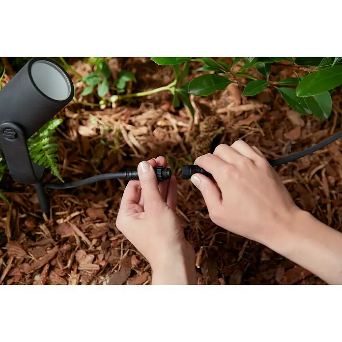 Philips Hue Verlängerungskabel White and Color Ambiance Outdoor - Schwarz, 5 m - Anwendungsbeispiel