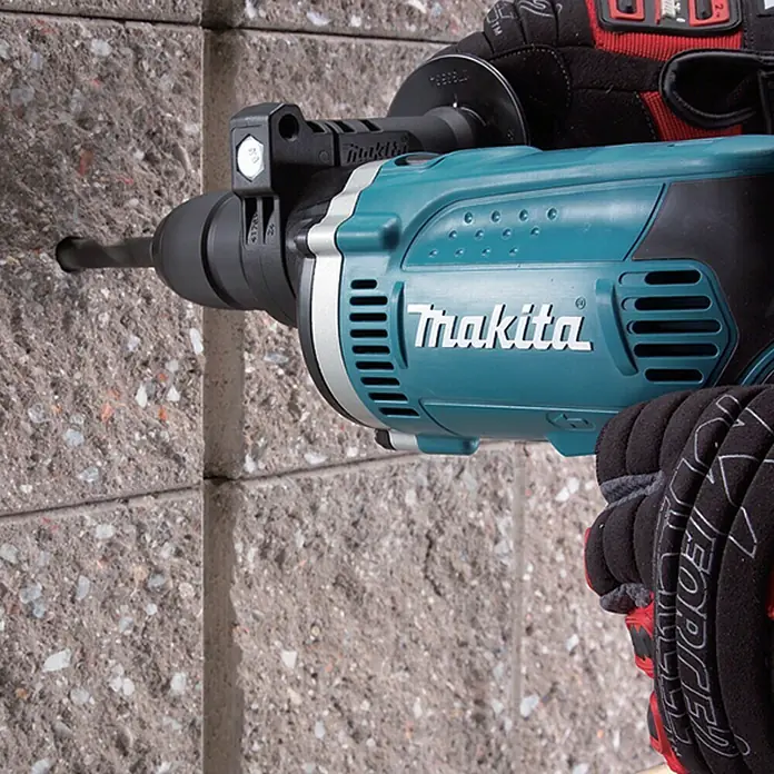 Makita Taladro percutor HP1631K - 710 W, Número de revoluciones de marcha en vacío: 3.200 r.p.m.