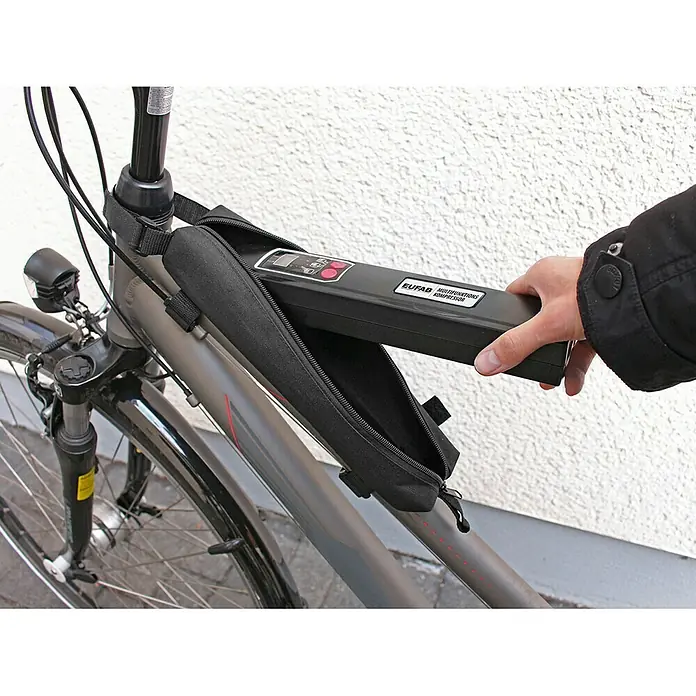 Eufab Kompressor - L x B x H: 26,5 cm x 55 mm x 45 cm, Druck: 8 bar - Anwendungsbeispiel