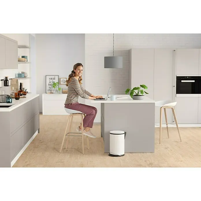 Hailo Mülleimer HarmonyDesign - M, Weiß, 12 l - Stimmungsaufnahme