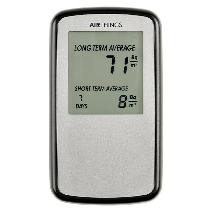 Airthings Radongasdetektor Home - Länge: 120 mm, Batterielaufzeit: Bis zu 2 Jahre - Vorderansicht