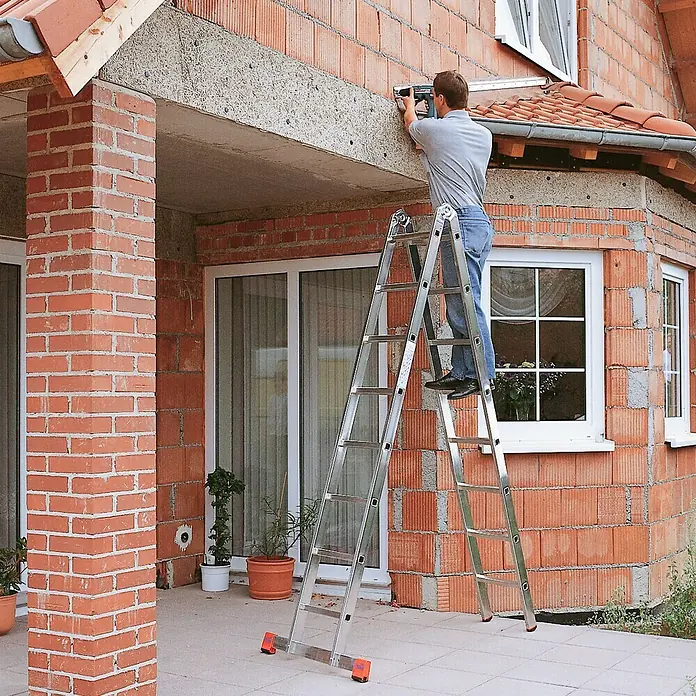 Krause Monto Sprossen-Gelenk-Doppelleiter TriMatic - Arbeitshöhe: 5,5 m, 2 x 8 Sprossen, Aluminium - Anwendungsbeispiel