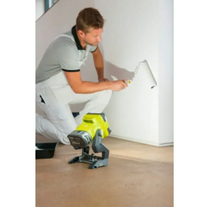 Ryobi ONE+ Luz de trabajo LED - 18 V, Iones de litio, Sin batería
