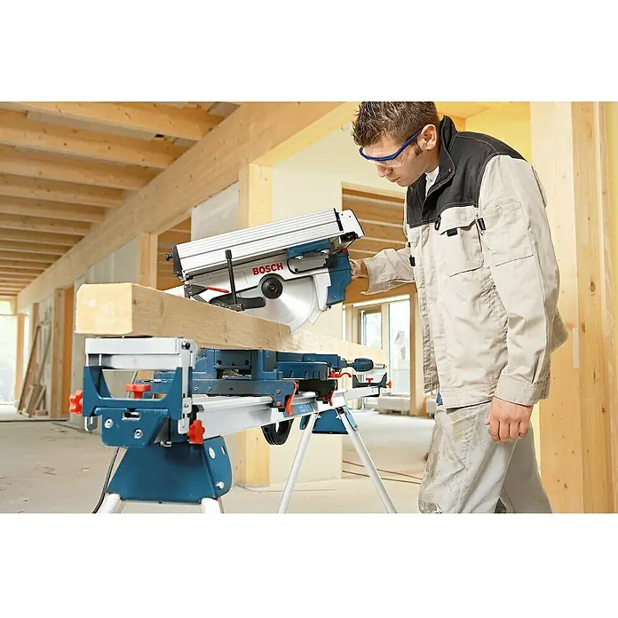 Bosch Professional Säge- & Arbeitstisch GTA 2600 - 1.220 x 820 mm - Anwendungsbeispiel