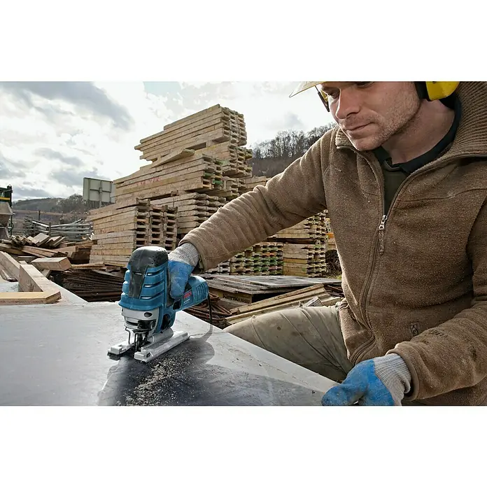 Bosch Professional Stichsäge GST 150 CE - 780 W, Leerlaufhubzahl: 500 Hübe/min - 3.100 Hübe/min