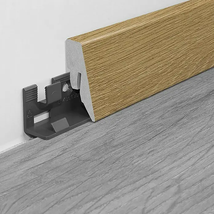 LOGOCLIC Podna kutna lajsna K40 C hrast Pulsano - 2,6 m x 19 mm x 40 mm, Ravni oblik - Detaljan prikaz