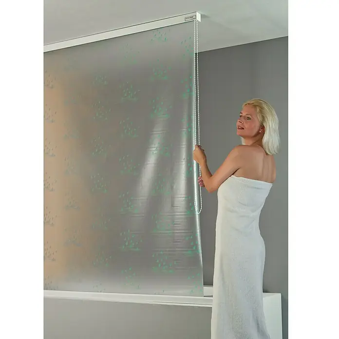 Eco-Dur Duschrollo deluxe - 134 x 240 cm, Tropfen, Calypso/Weiß - Anwendungsbeispiel