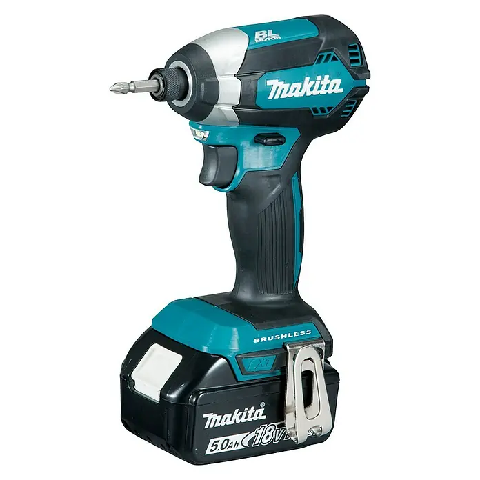 Makita Akku-Schlagschrauber DTD153RTJ - 18 V, Li-Ionen, 5 Ah, Anzahl Akkus: 2 Akkus, 3.400 U/min, Schlagzahl: 0 - 3.600/min - Vorderansicht