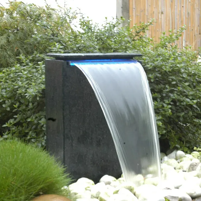 Ubbink AcquaArte Einbau-Wasserfall Vicenza - Mit LED, 35 x 15 x 50 cm - Stimmungsaufnahme