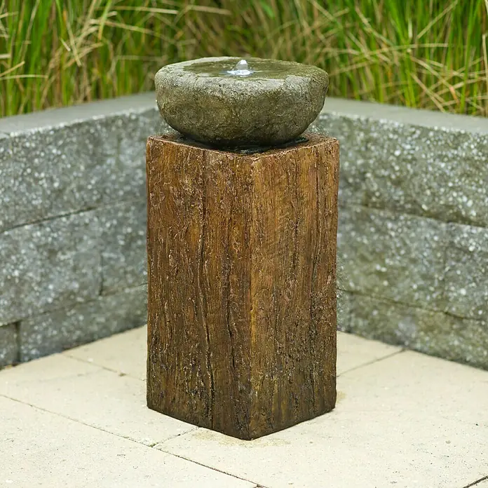 Ubbink AcquaArte Standbrunnen Nashville - 24 x 24 x 51 cm - Stimmungsaufnahme