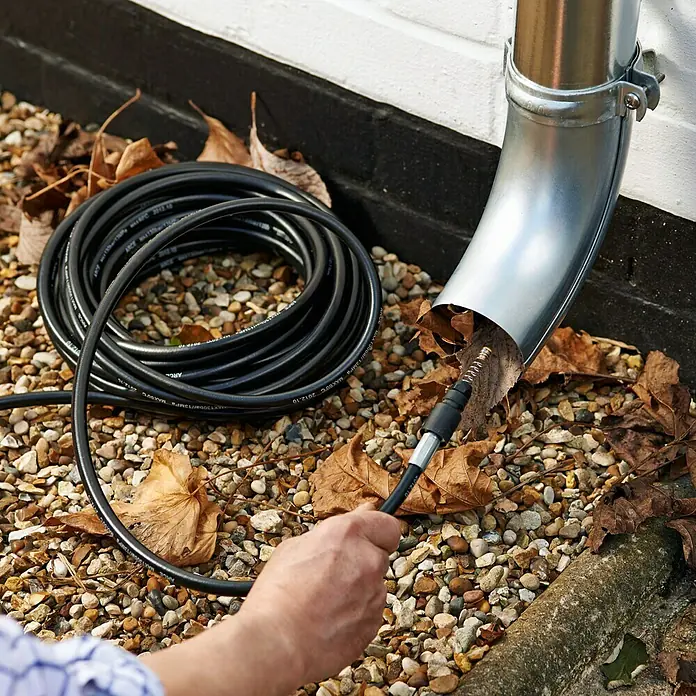 Bosch Verlängerungsschlauch Rohrreiniger - Länge: 10 m, Passend für: Bosch Hochdruckreiniger Aquatak-Serie, Bosch Hochdruckreiniger EasyAquatak 100, Bosch Hochdruckreiniger EasyAquatak 120, Bosch Hochdruckreiniger UniversalAquatak 125, Bosch Hochdruckreiniger UniversalAquatak 130, Bosch Hochdruckreiniger UniversalAquatak 135, Bosch Hochdruckreiniger AdvancedAquatak 160 - Anwendungsbeispiel