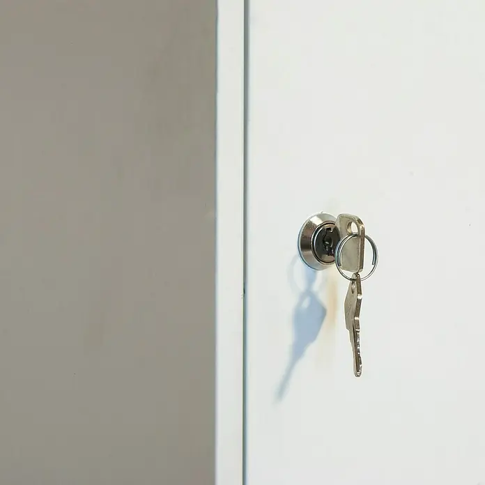Simonrack Simonlocker Taquilla Prof. Doors - L x An x Al: 50 x 120 x 180 cm, Número de puertas: 16 ud.