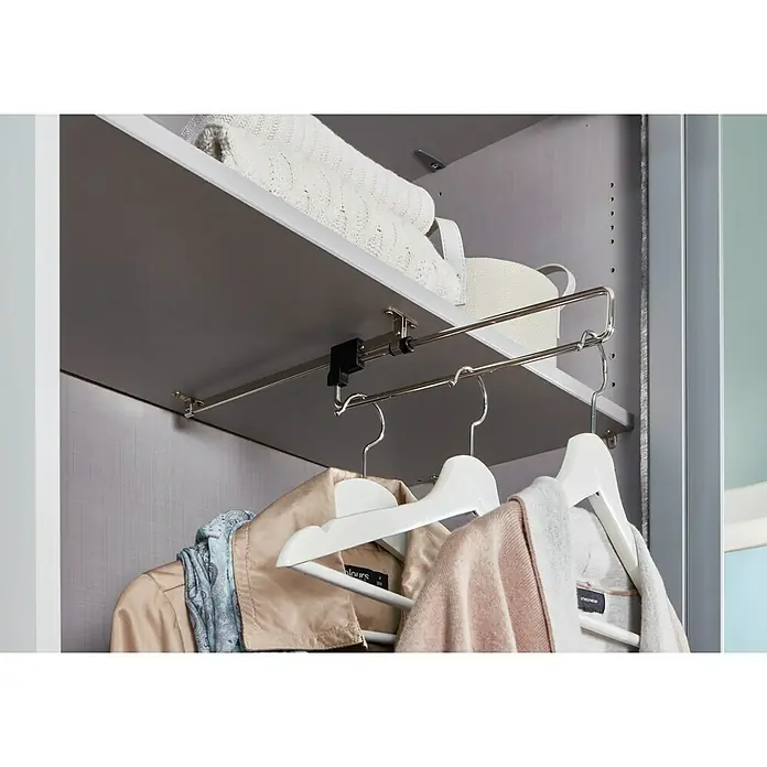 Express Möbel Kleiderbügelhalter - Länge: 31 cm, Passend für: Express Möbel Kleiderschränke, Ausziehbar - Stimmungsaufnahme