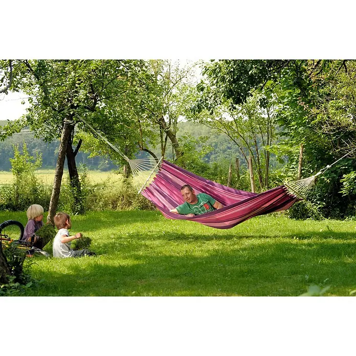 Amazonas Stabhängematte Tonga candy - 310 x 100 cm, Rosa/Violett - Stimmungsaufnahme