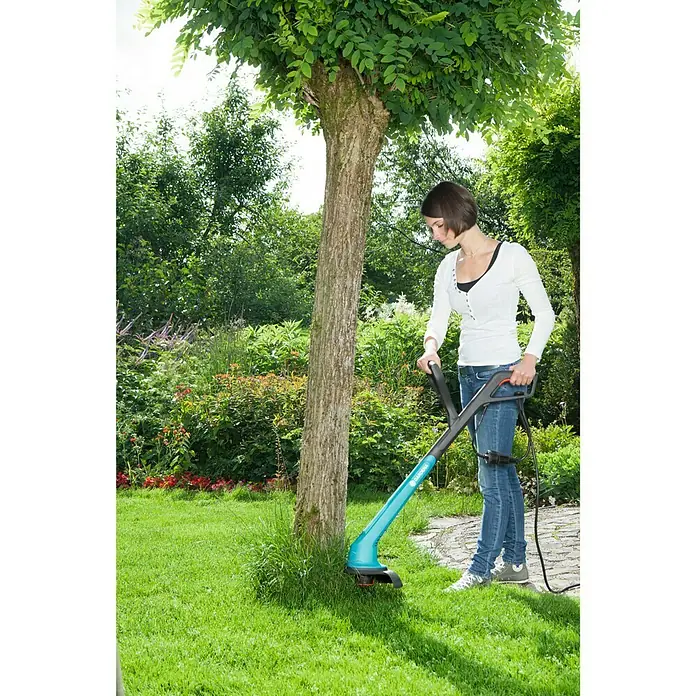 Gardena Elektro-Rasentrimmer SmallCut 300/23 - 300 W, Schnittbreite: 23 cm