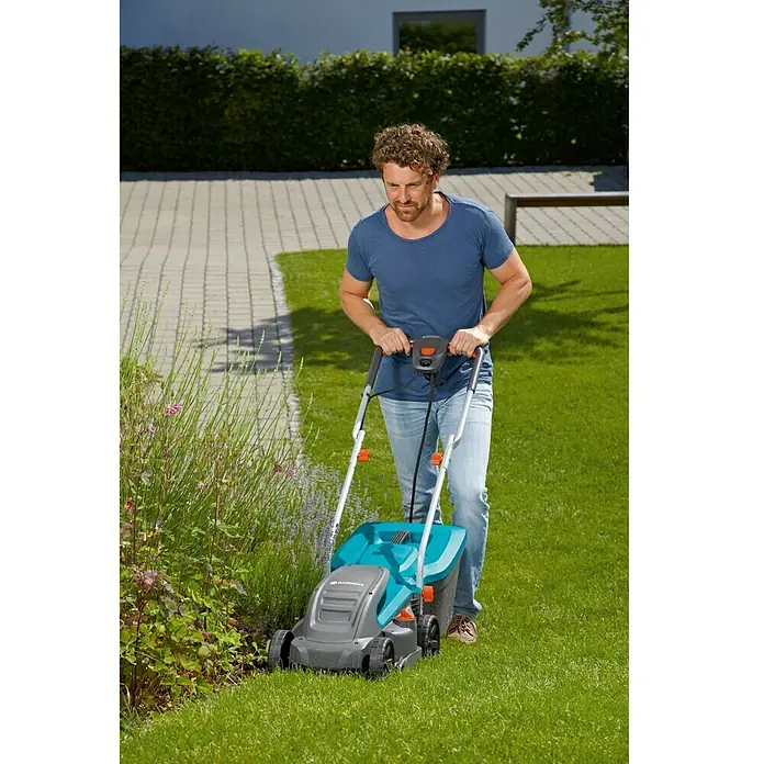 Gardena Elektro-Rasenmäher PowerMax 1200/32 - 1.200 W, Schnittbreite: 32 cm