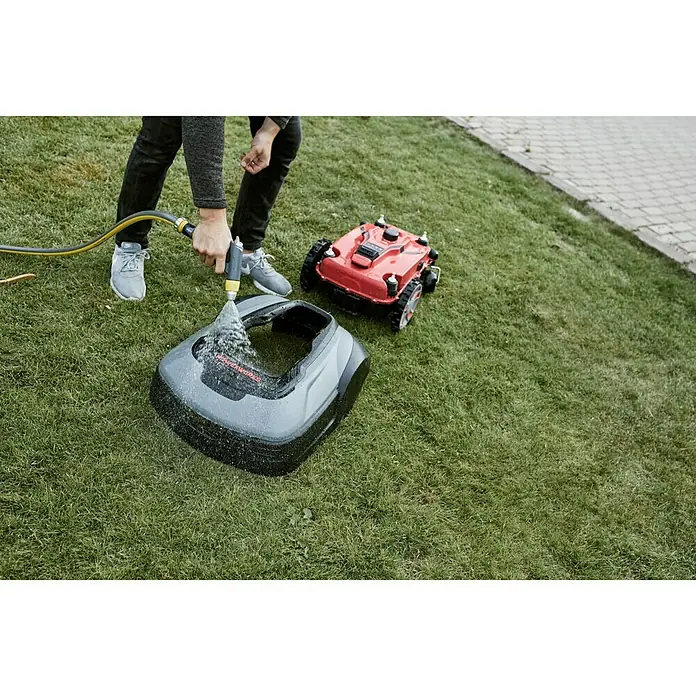 Bosch Robot cortacésped P15 -  - Producto en uso