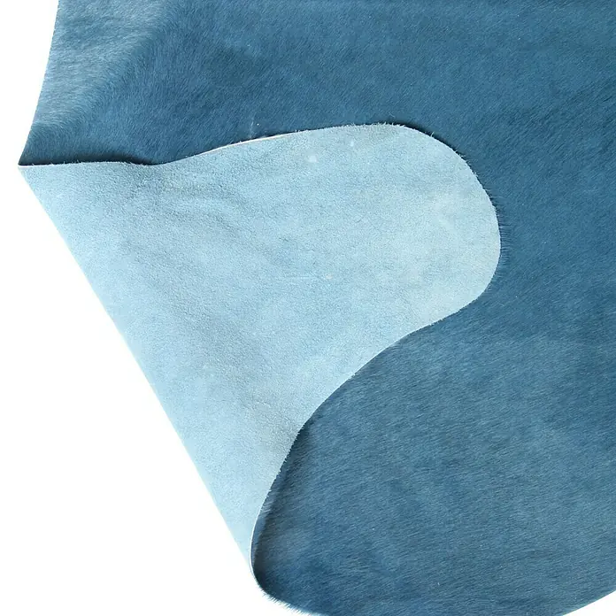 Esbeco Deko-Kuhfell - Blau, 100 % Echtfell, Fläche ca.: 3 m² - 4 m² - Detailaufnahme