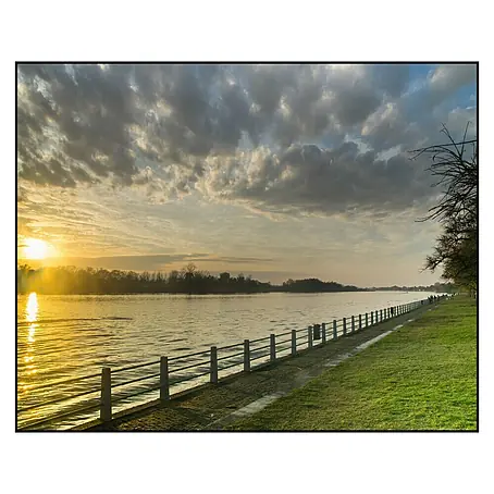 Cuadro River walk