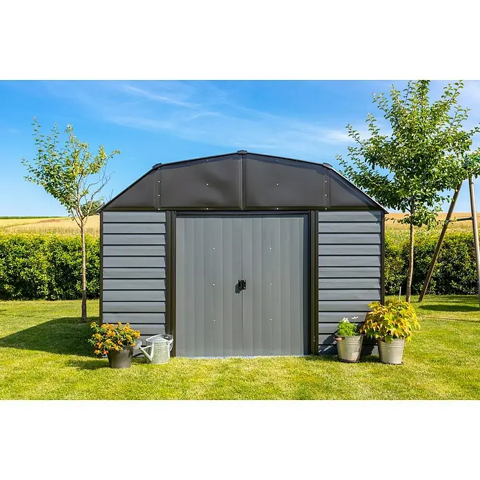 Spacemaker Gerätehaus 10x9 - Außenbreite inkl. Dachüberstand: 313 cm, Außentiefe inkl. Dachüberstand: 273 cm, Stahl, Charcoalgrau - Stimmungsaufnahme
