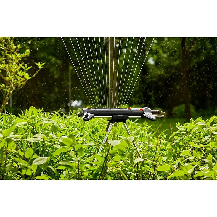 Gardena Viereckregner Aquazoom M - Max. Regnerfläche: 9 - 250 m² - Anwendungsbeispiel