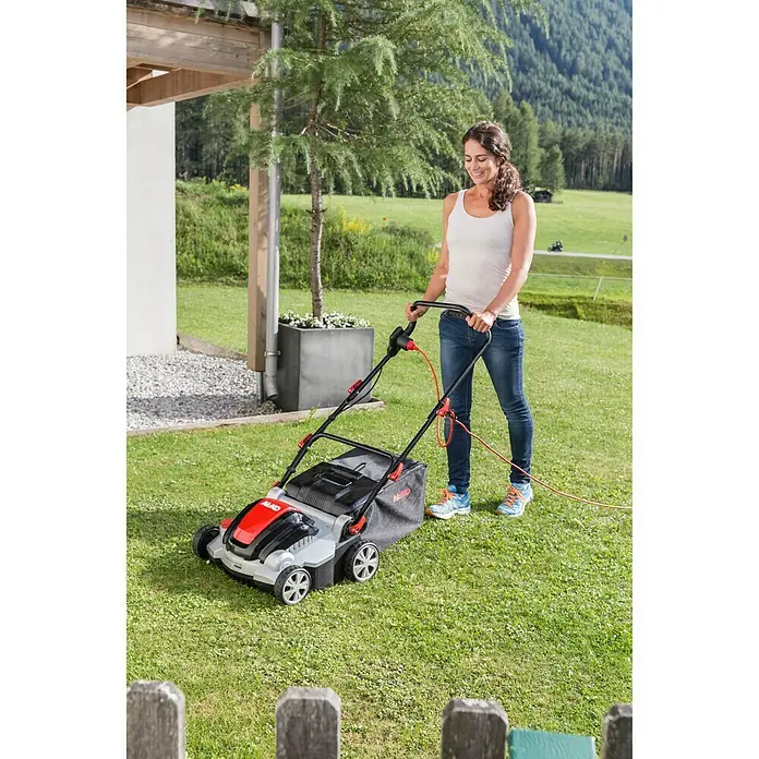 AL-KO Prozračivač trave - 1.400 W, Radna širina: 36 cm - Proizvod u upotrebi