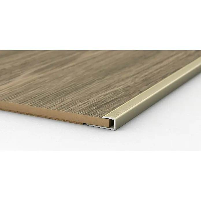LOGOCLIC Endprofil 250 - Sahara, 2,7 m x 24 mm x 12 mm, Montageart: Kleben - Detailaufnahme