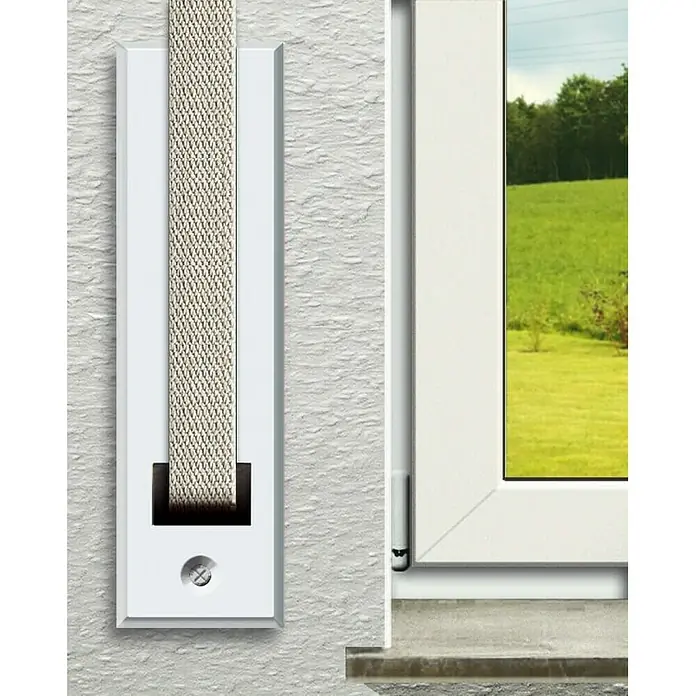 Schellenberg Abdeckplatte Standard - L x B x H: 293 x 56 x 9 mm, Weiß, Lochabstand: 260 mm, Gurtbreite: 23 mm - Stimmungsaufnahme