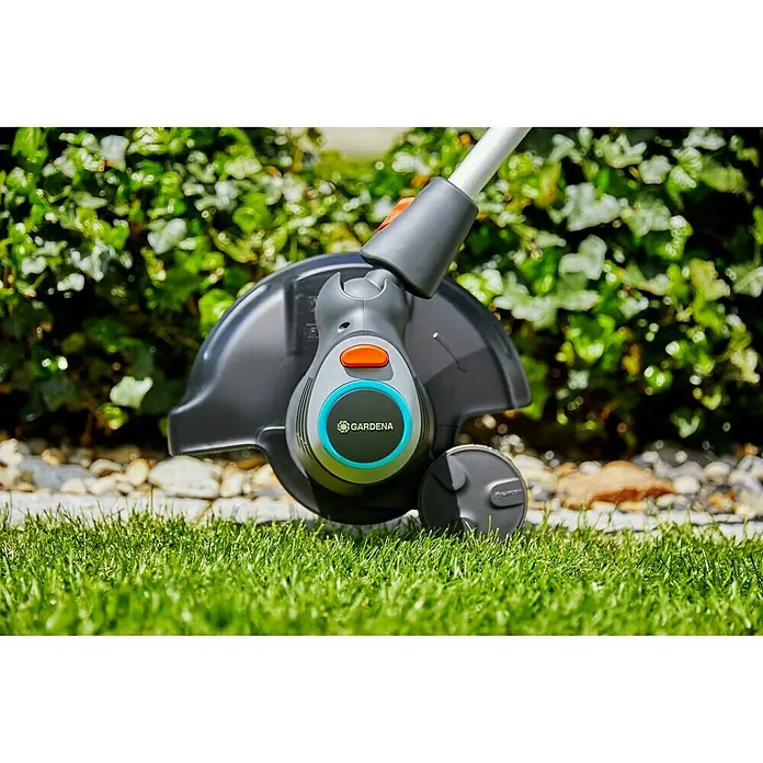 Gardena Kotači za vibrator betona - Namijenjeno za: Gardena trimer za travu ComfortCut 550/28, PowerCut 650/28 & ComfortCut Li-18/23 - Proizvod u upotrebi