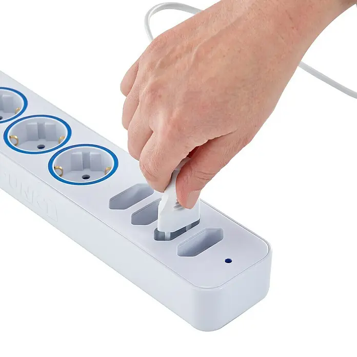 Blaupunkt Steckdosenleiste - Anzahl Steckdosen Schuko: 4 Stk., Weiß, 2 m, 2 USB-Anschlüsse - Detailaufnahme
