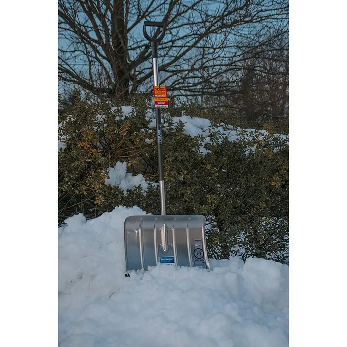 Freund Victoria Aluline Schneeschieber - Breite: 50 cm, Material Gerätekopf: Aluminium - Anwendungsbeispiel