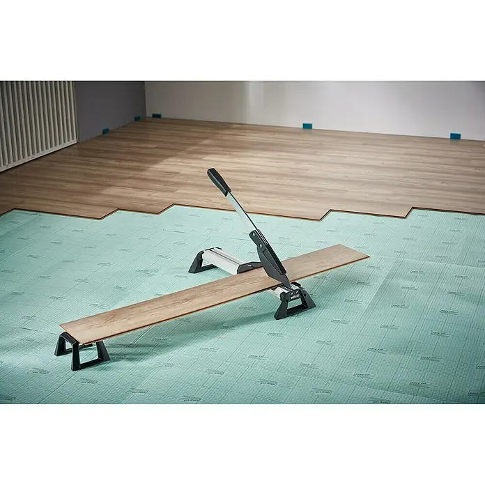 Wolfcraft Laminat- & Vinylschneider VLC 800 - Schnittbreite: 465 mm, Aluminium - Anwendungsbeispiel