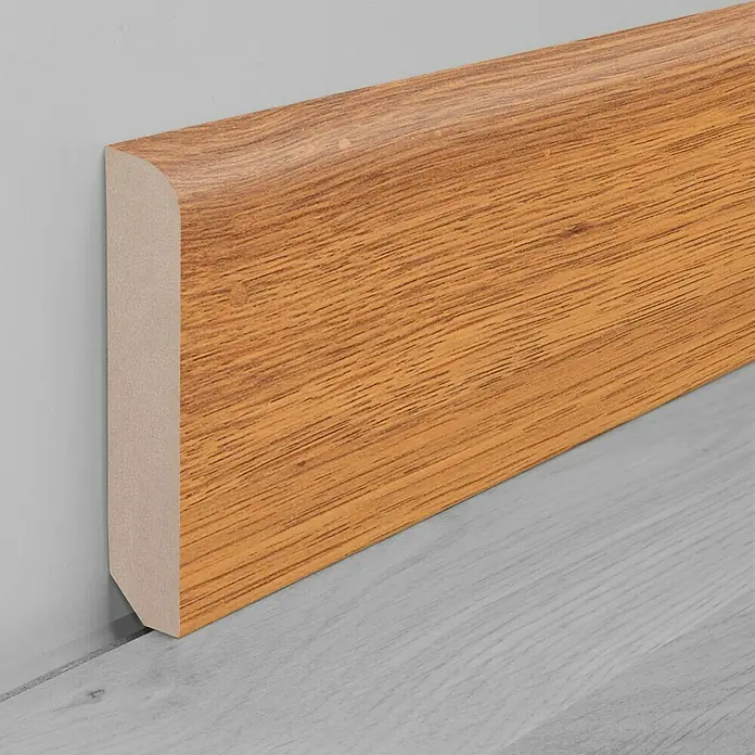 Zócalo Roble Highland - 2,6 m x 16 mm, Roble natural