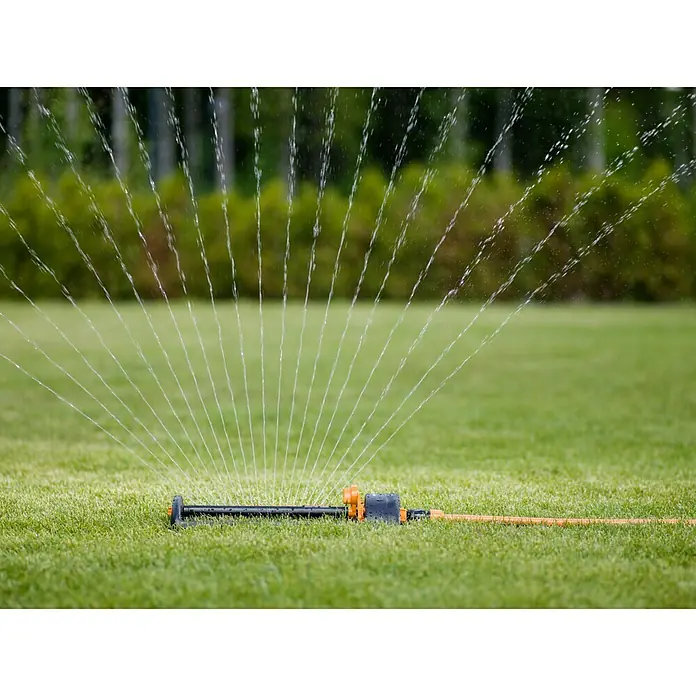 Fiskars Zwenksproeier Waterbesparend - Max. beregeningsoppervlak: 300 m²