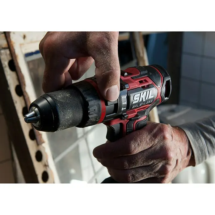 Skil Energy Platform Akku-Schlagbohrmaschine 3070 HC - 18 V, 2 Akkus, 2 Ah - Anwendungsbeispiel